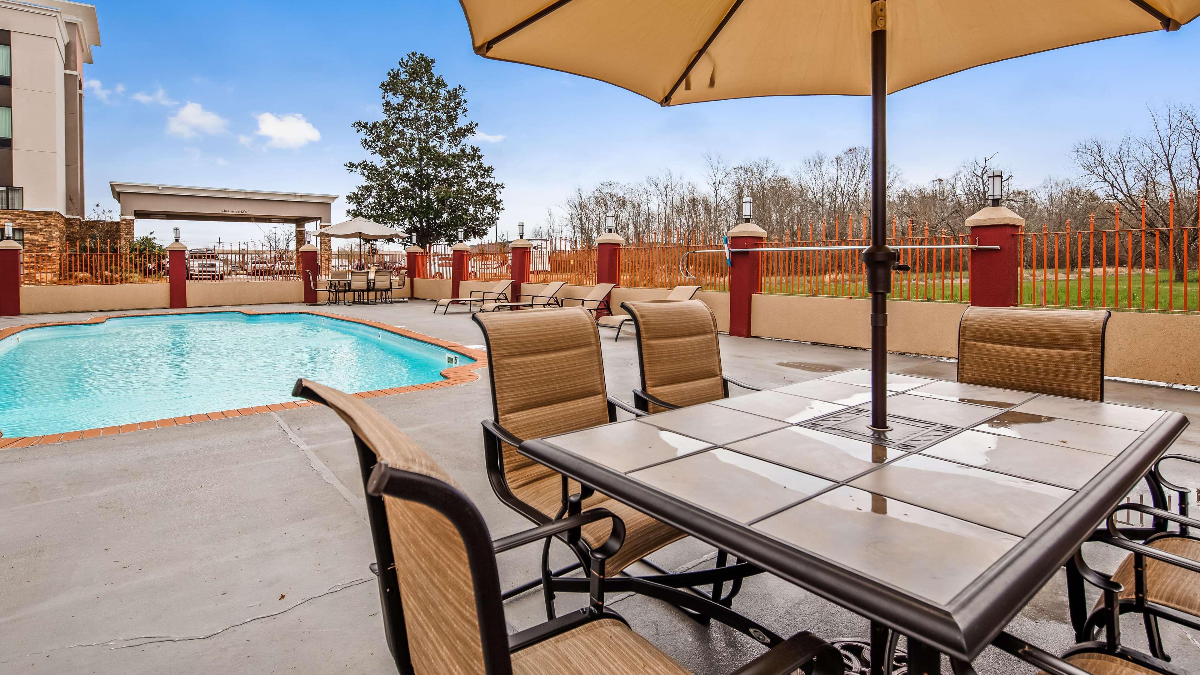 Best Western Airport Inn Monroe Bagian luar foto