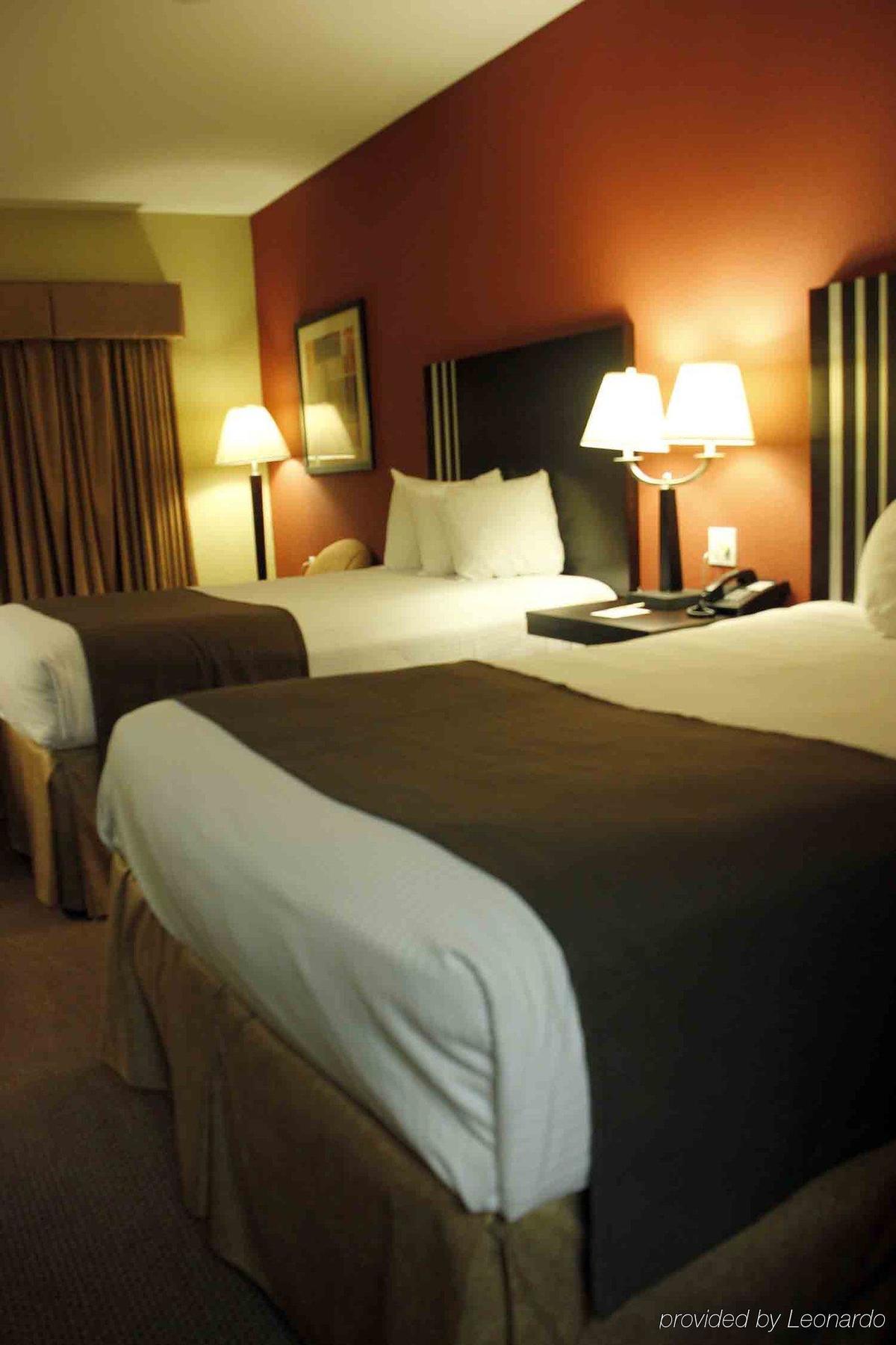 Best Western Airport Inn Monroe Ruang foto