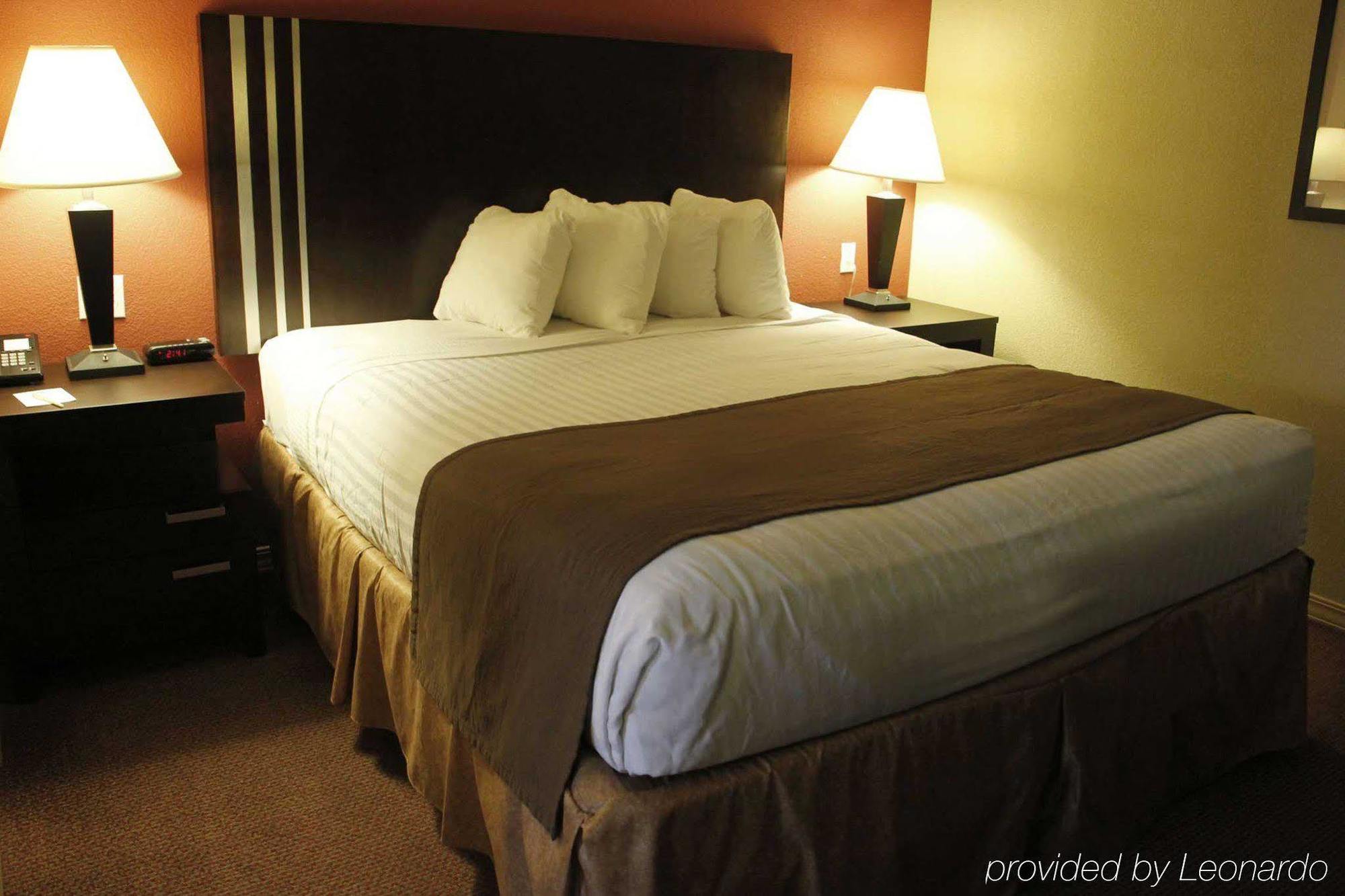 Best Western Airport Inn Monroe Ruang foto