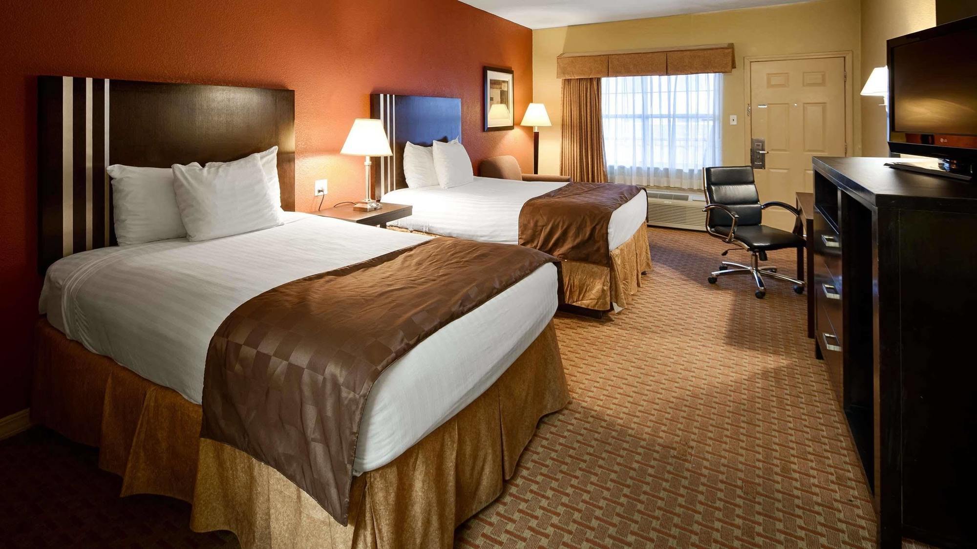 Best Western Airport Inn Monroe Bagian luar foto